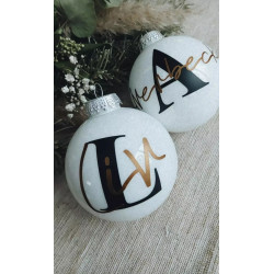 Weihnachtskugeln mit dem Namen